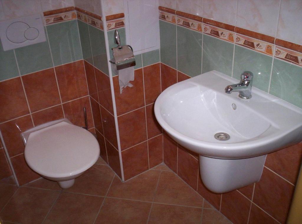Motel Ranc ルジョムベロク 部屋 写真